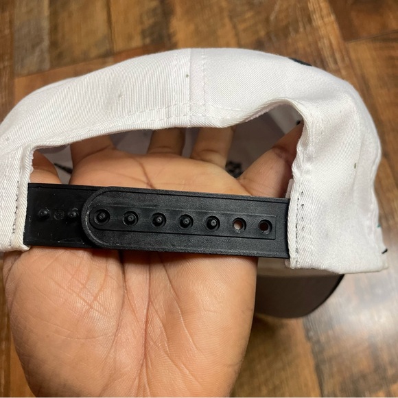 Vintage Logo Athletic 1997
Brickyard 400 NASCAR Diamond
Cut Snapback Hat Cap - Picture 6 of 9